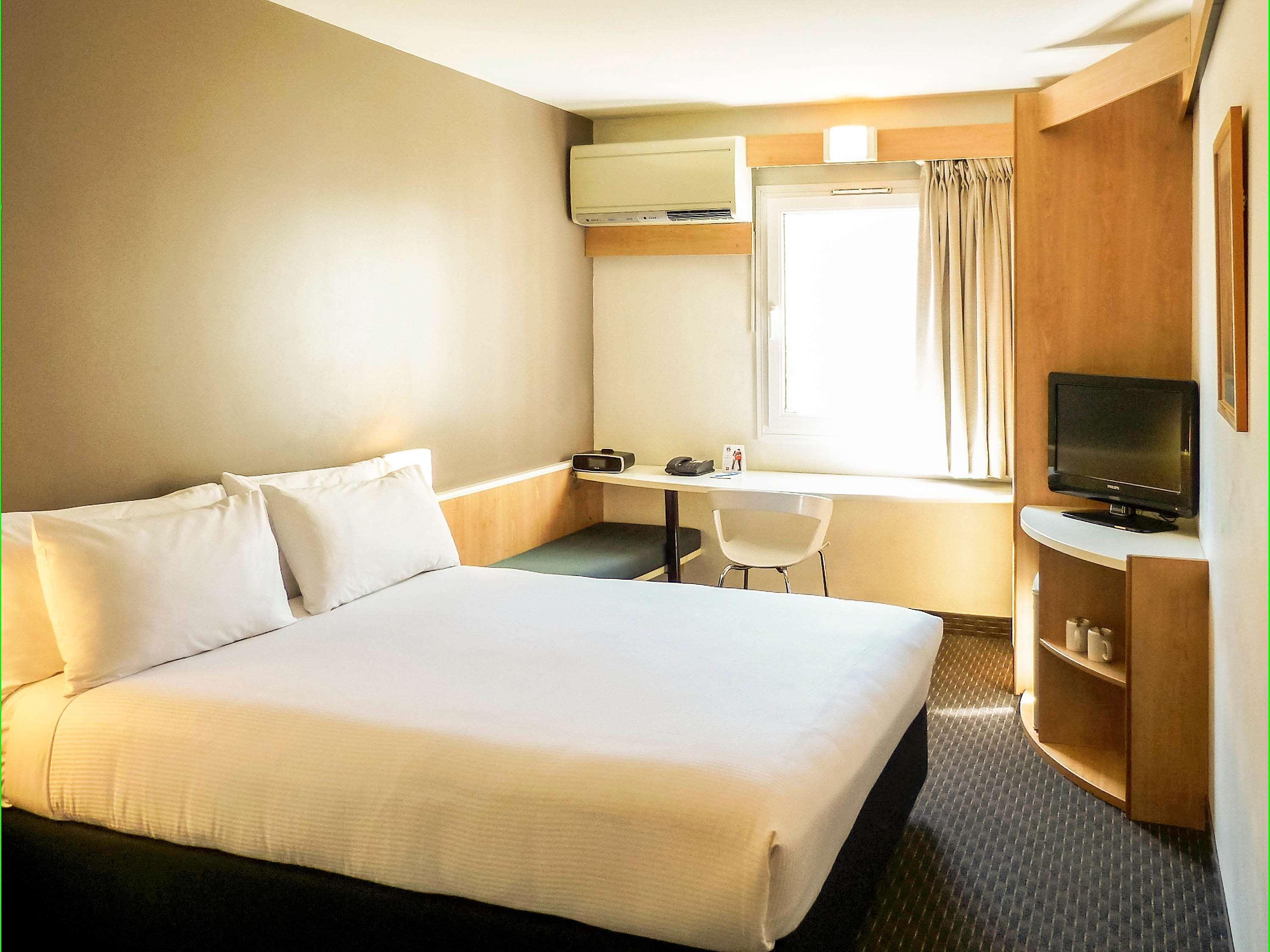 Ibis Thornleigh Hotel Exterior photo