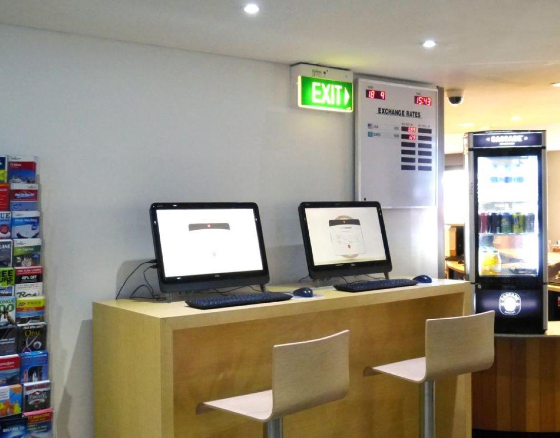 Ibis Thornleigh Hotel Exterior photo