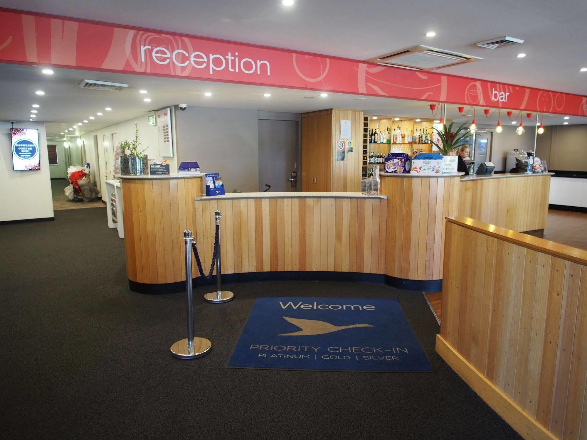 Ibis Thornleigh Hotel Exterior photo