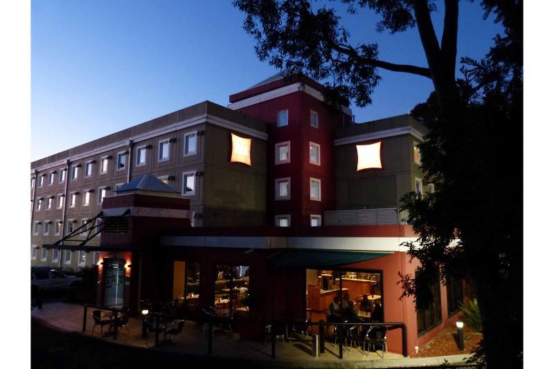 Ibis Thornleigh Hotel Exterior photo