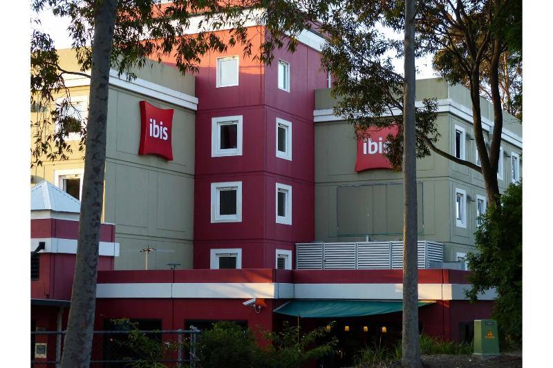 Ibis Thornleigh Hotel Exterior photo